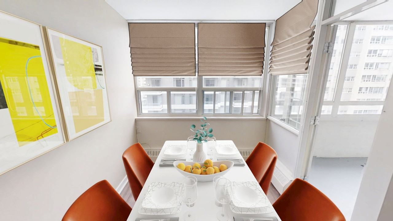 Holly Tower - Yonge and Eglinton - Photo 5 of 31