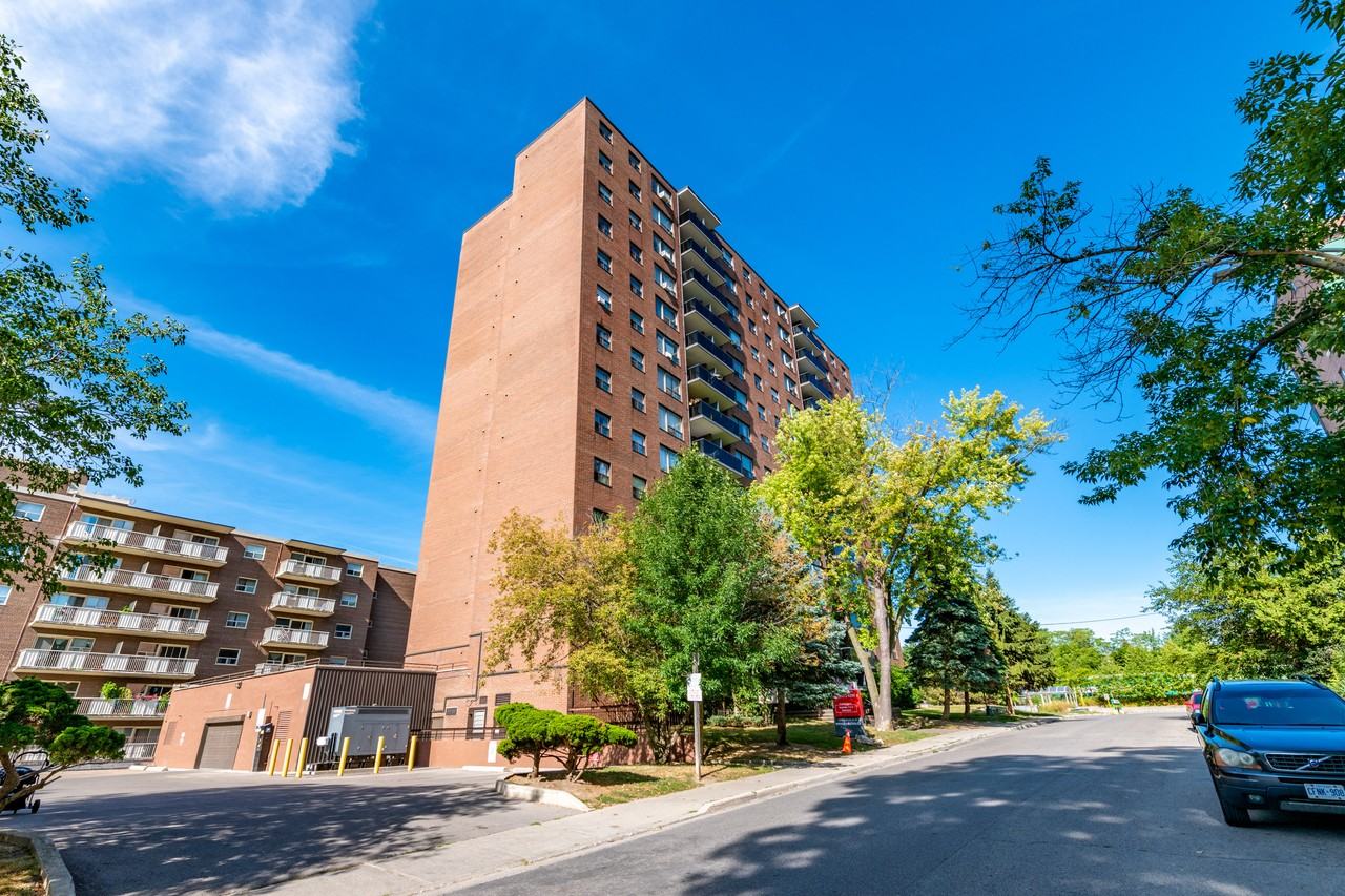 Elizabeth Tower - Photo 3 of 33