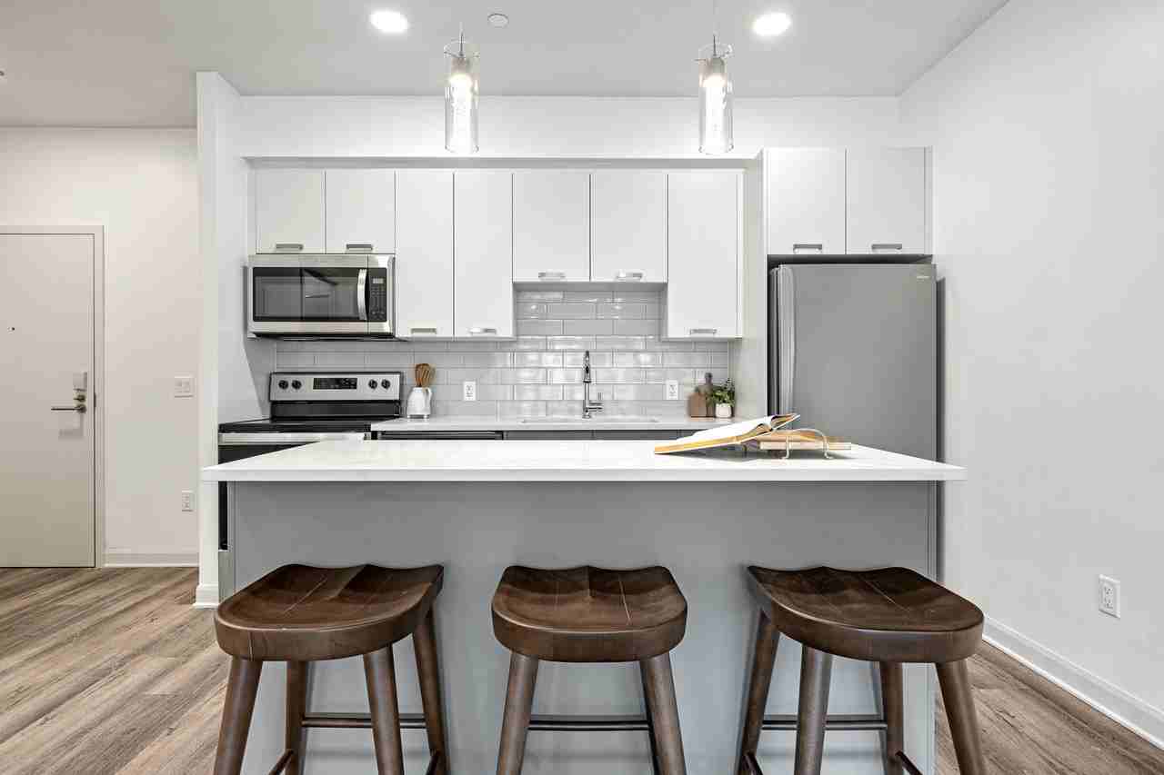 Trio Orleans Apartments - Photo 3 of 12