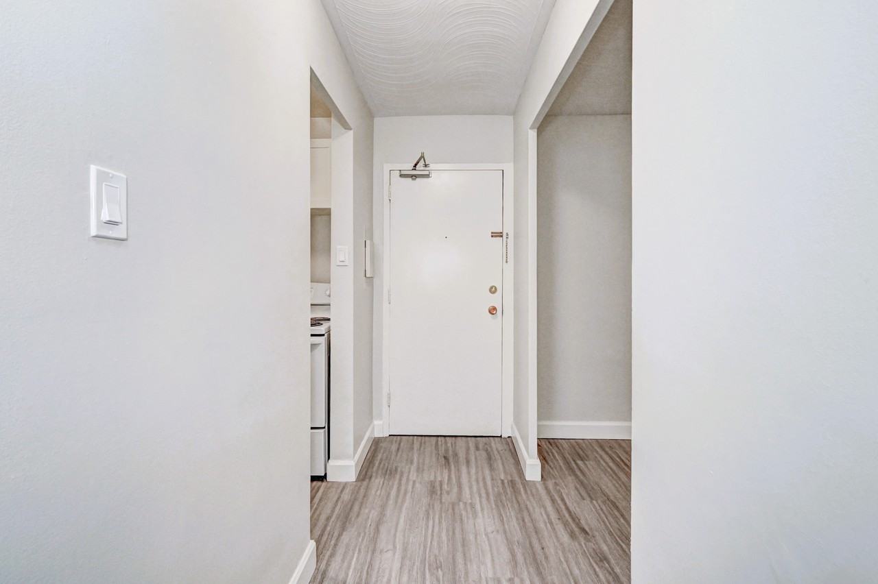 26 Willow Road Apartments - Photo 6 of 26