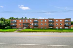 featured image of 955 10th St E