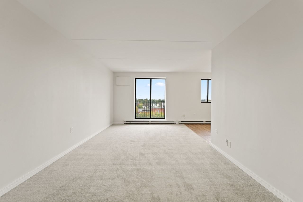 Caron Tower Apartments - Photo 7 of 22