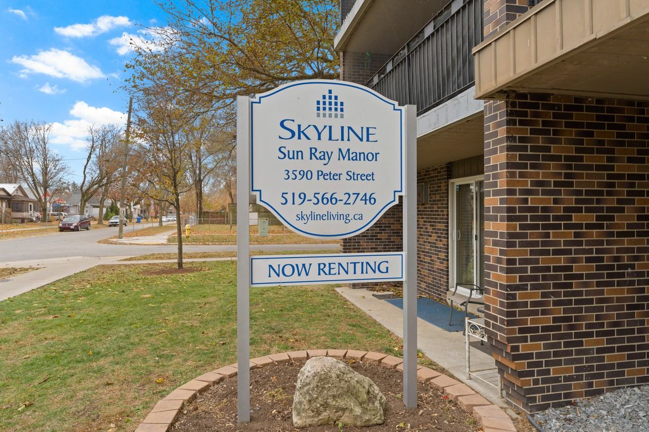 Sun Ray Manor Apartments - Photo 4 of 15