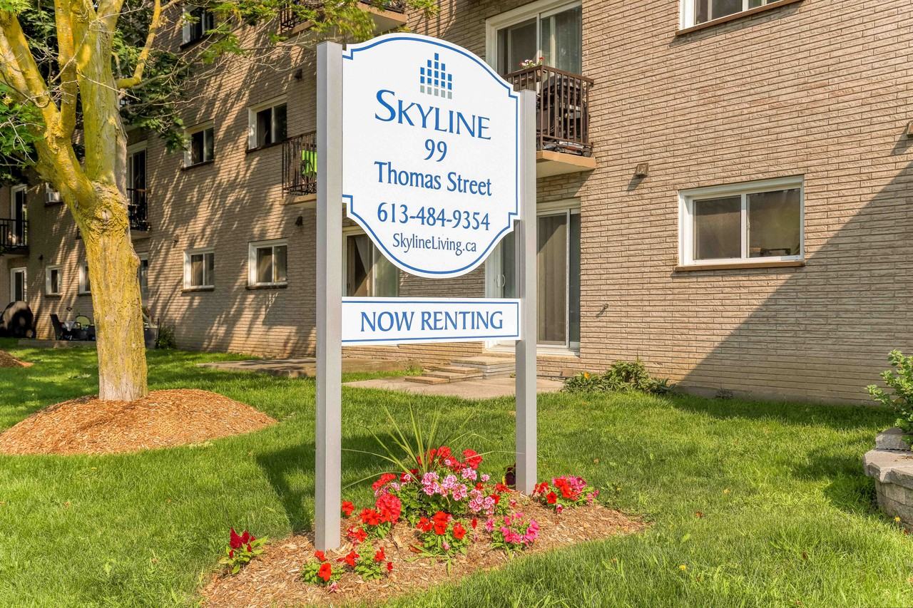 Thomas Apartments - Photo 4 of 24