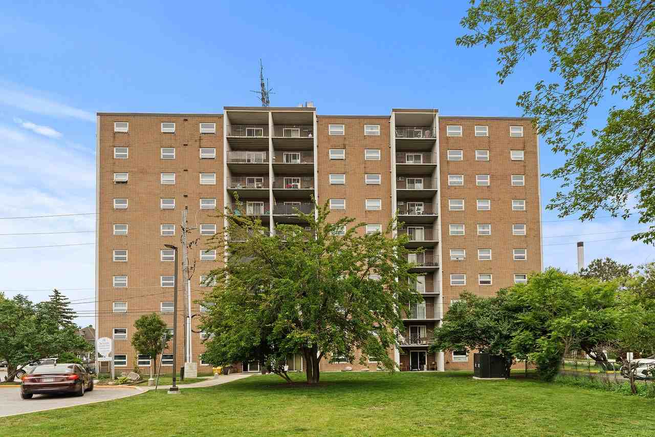 Rivershore Tower Apartments - Photo 2 of 20