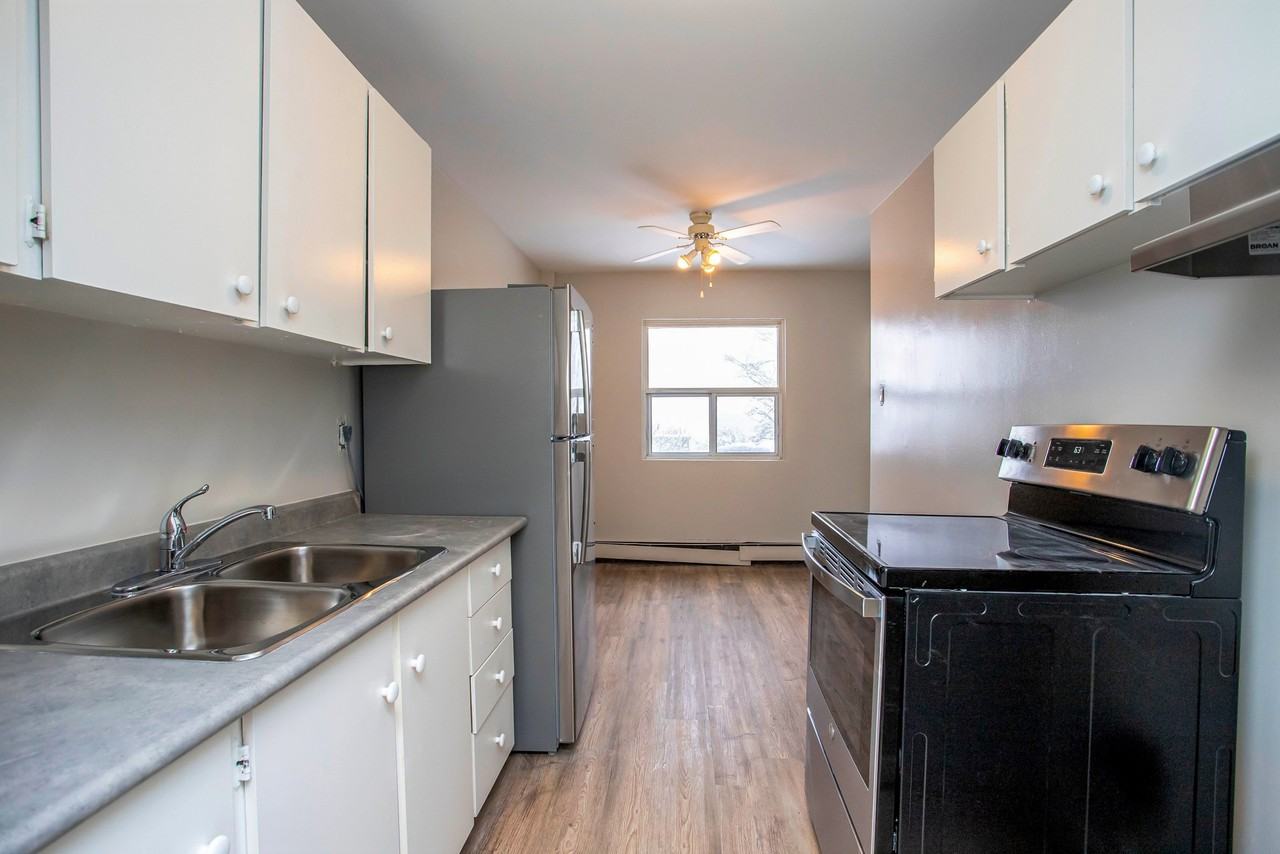 Kingsberry Towers Apartments - Photo 7 of 14