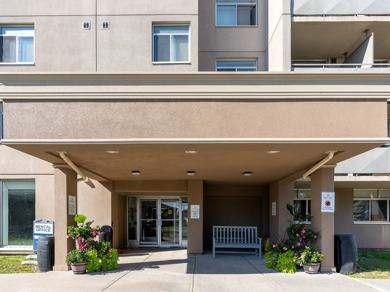 Broadway Apartments - Photo 4 of 22