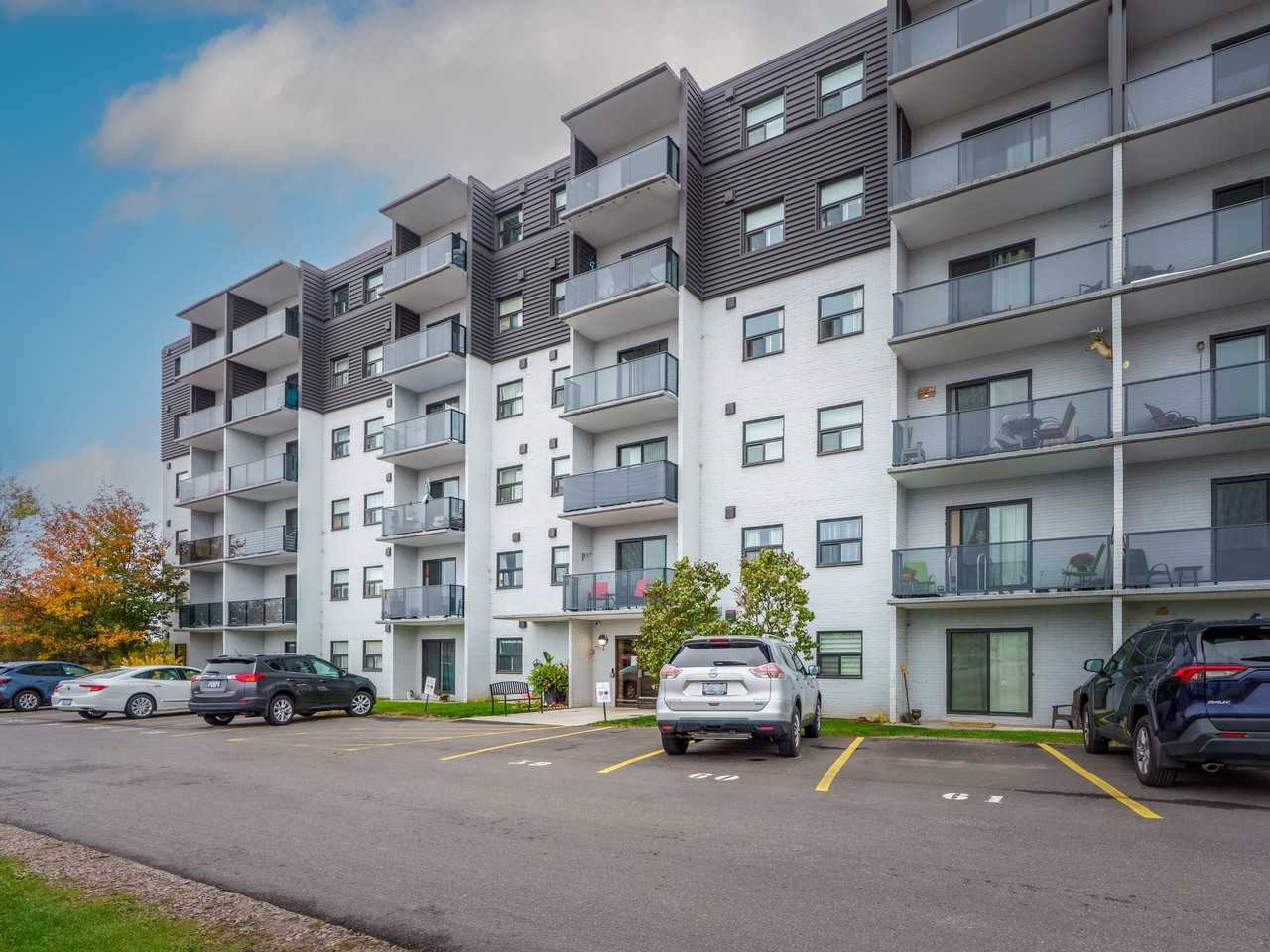 The Heritage Arms Apartments - Photo 3 of 23