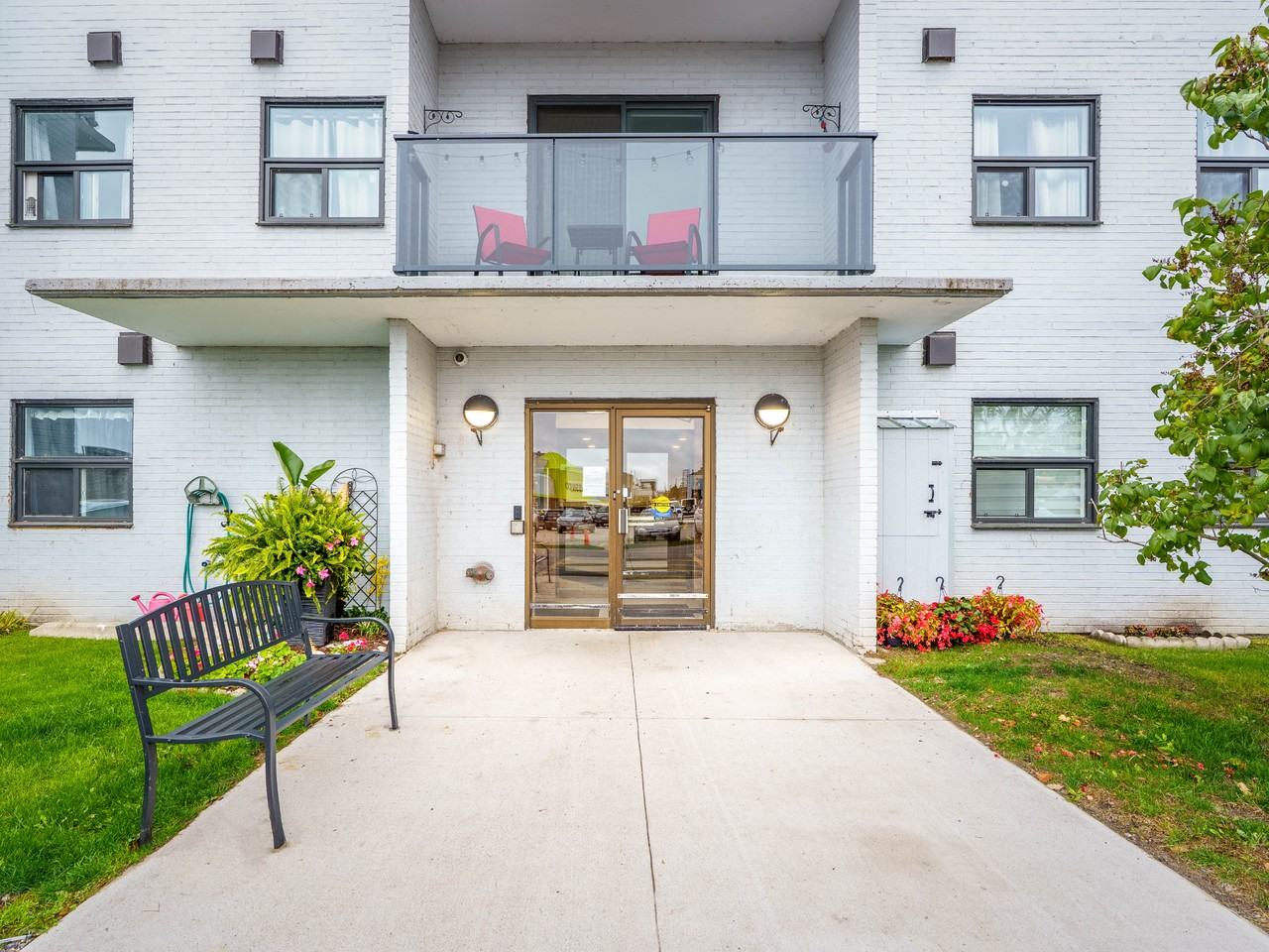 The Heritage Arms Apartments - Photo 6 of 23