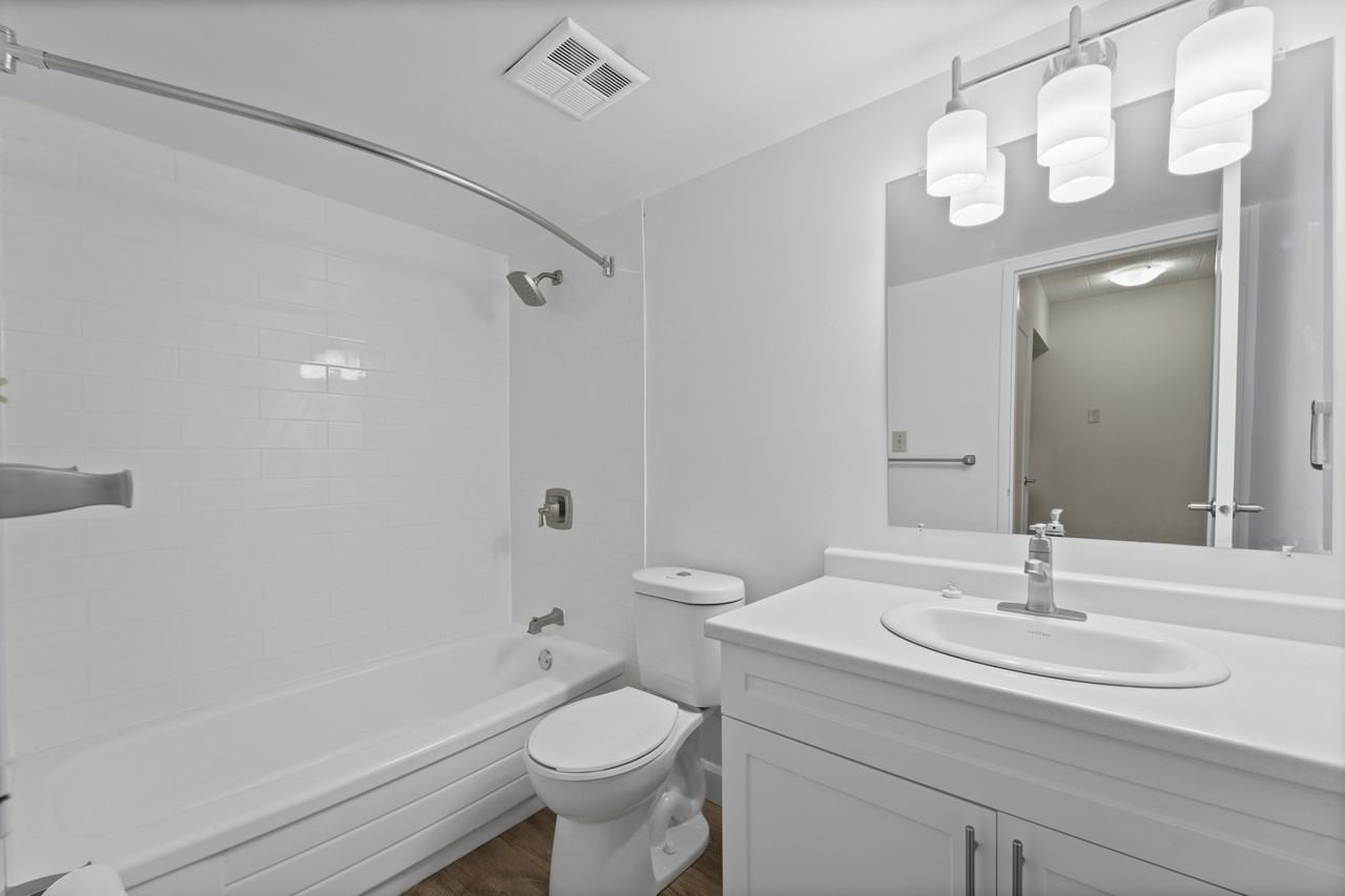 Linden Tower Apartments - Photo 7 of 17