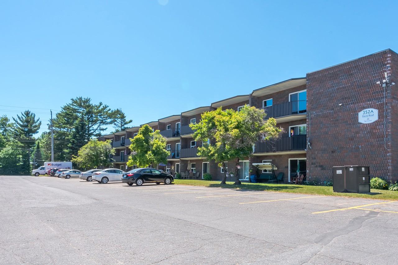 Village Green Apartments - Photo 4 of 15