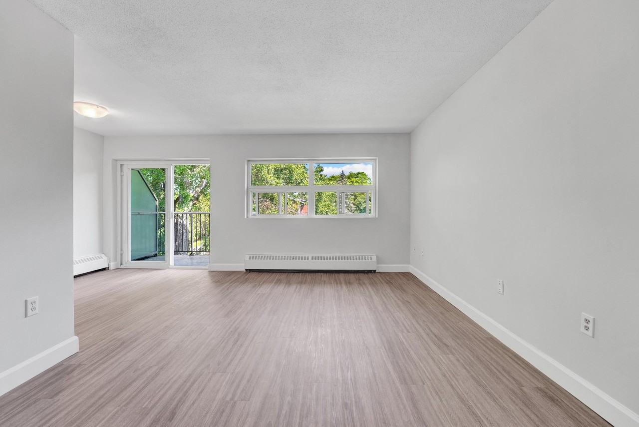 Huron Gardens Apartments - Photo 3 of 22