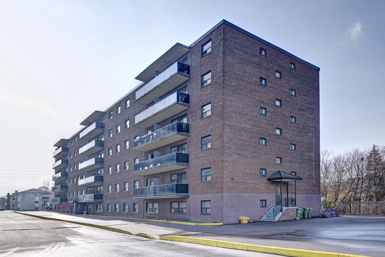 85 & 89 Willow Road Apartments - Photo 4 of 25