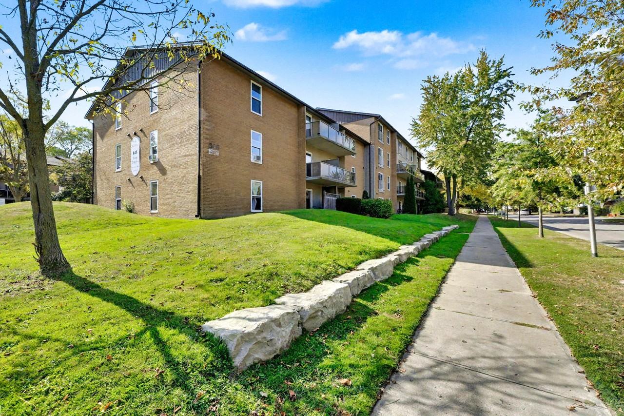 Park Place on Village Green Apartments - Photo 4 of 26