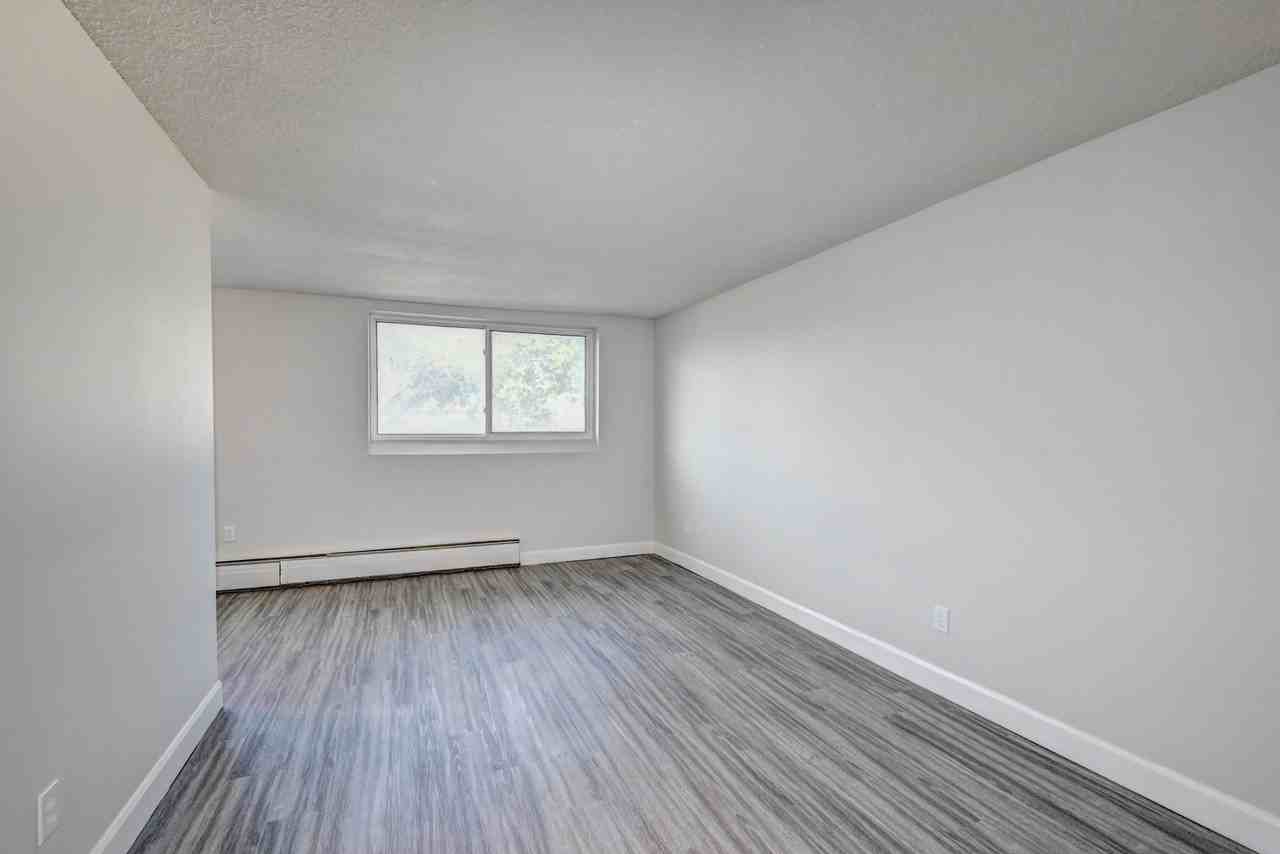 Hincks Street Apartments - Photo 6 of 25