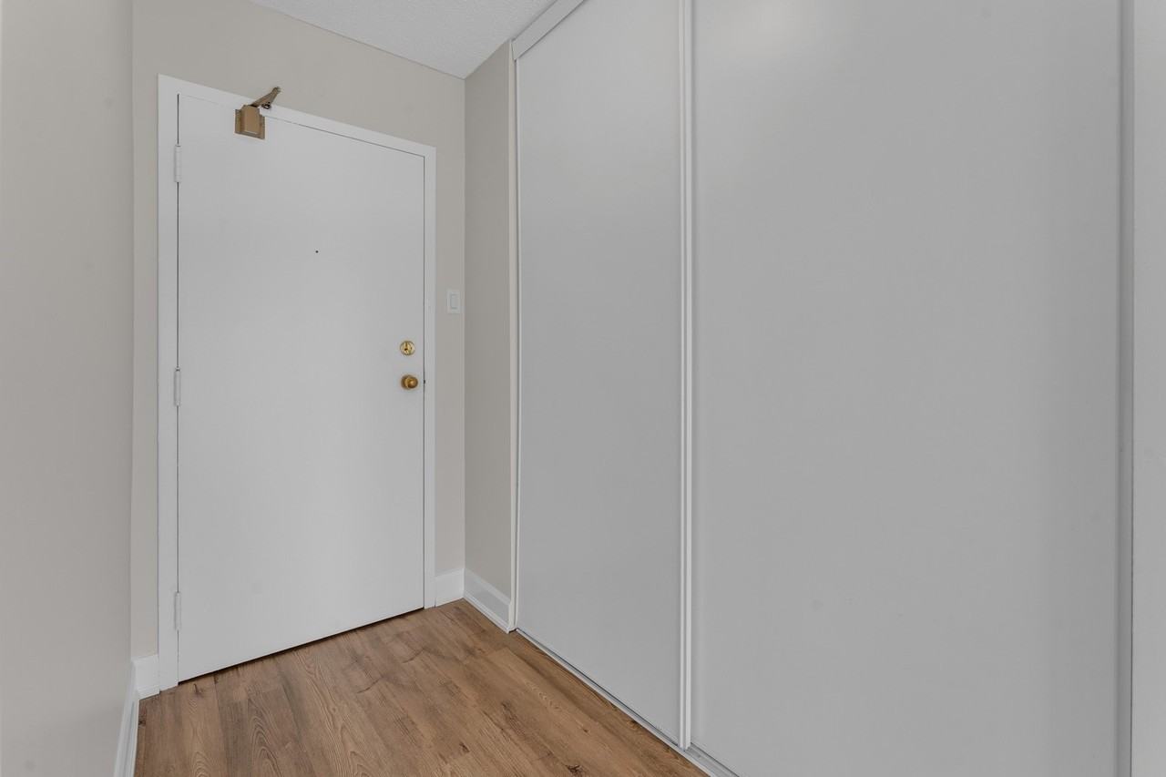 Albert Park Apartments - Photo 4 of 25