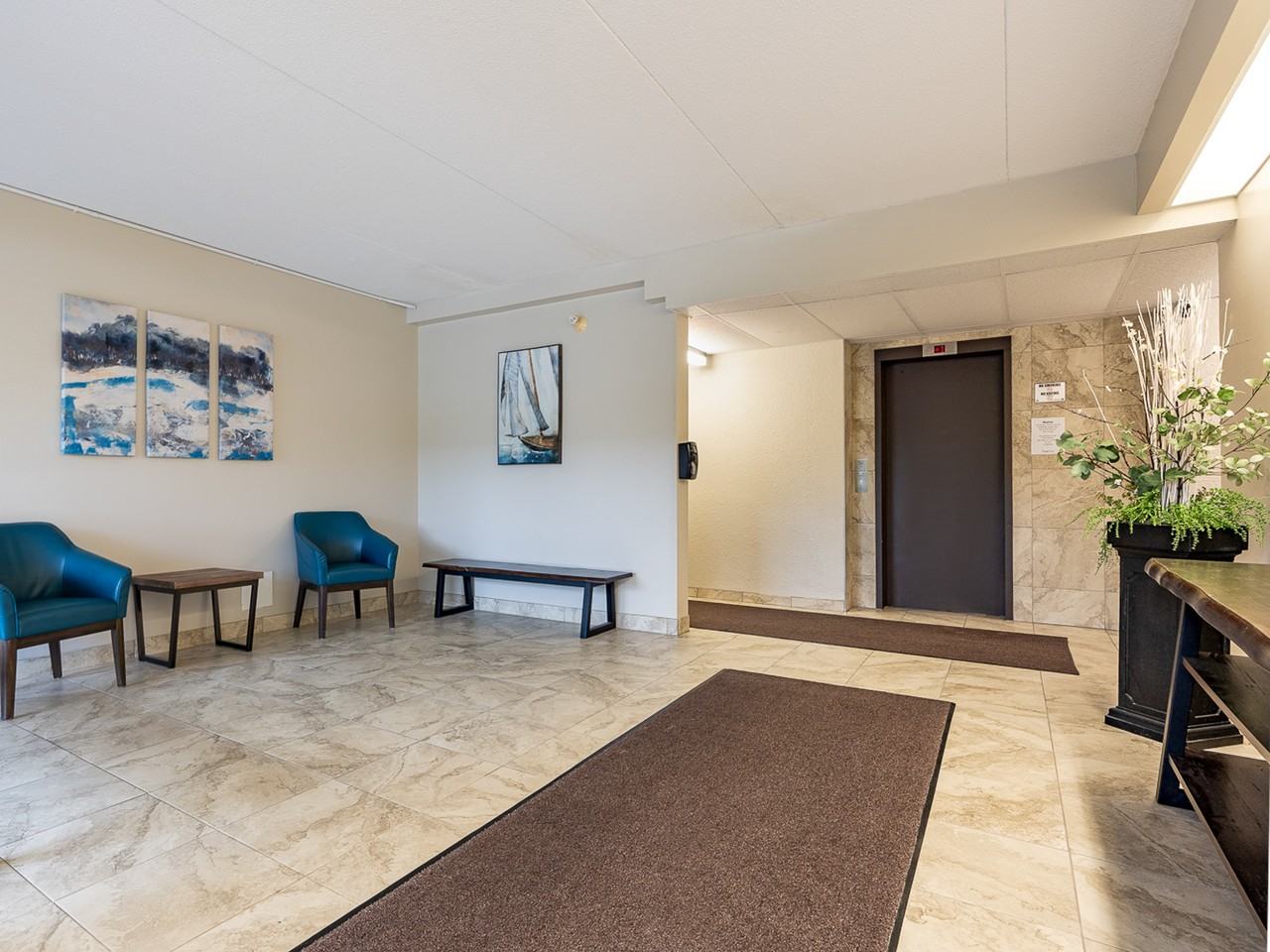 Applewood Apartments - Photo 4 of 25