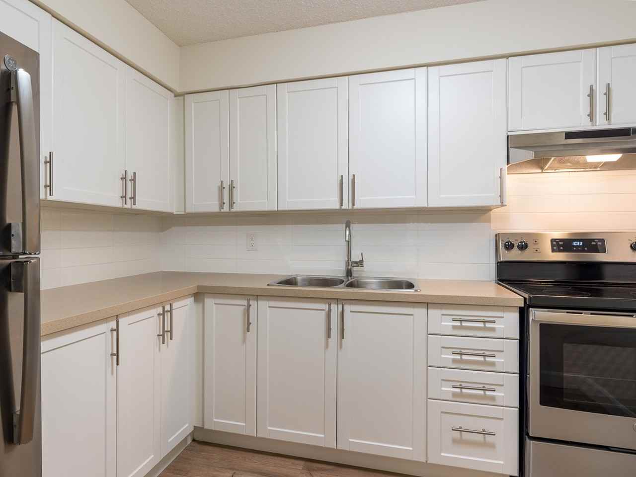 Applewood Apartments - Photo 5 of 25