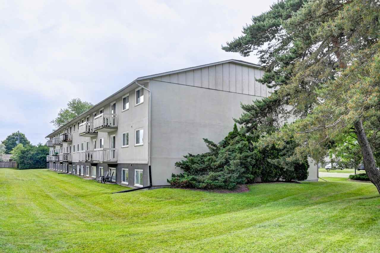 Flamingo Apartments - Photo 3 of 26