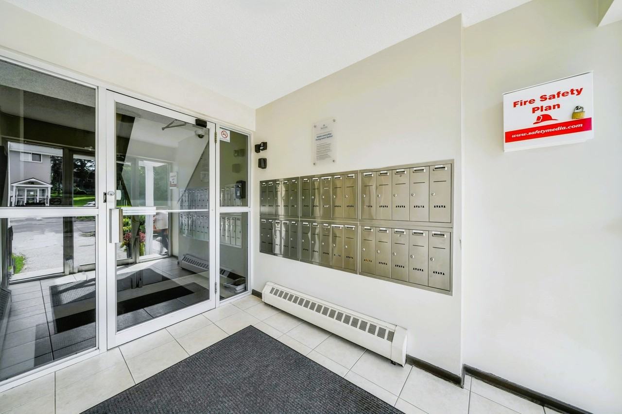 11th Avenue Apartments - Photo 6 of 27