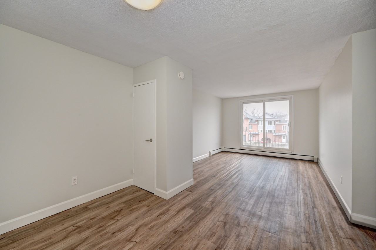 Skyway Estate Apartments - Photo 7 of 19