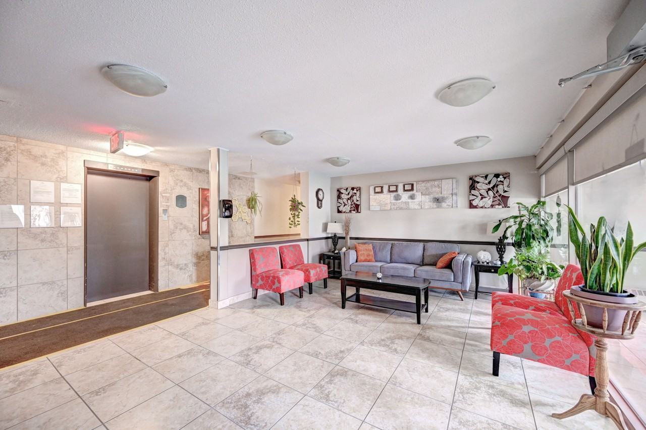 The White House Apartments - Photo 5 of 25