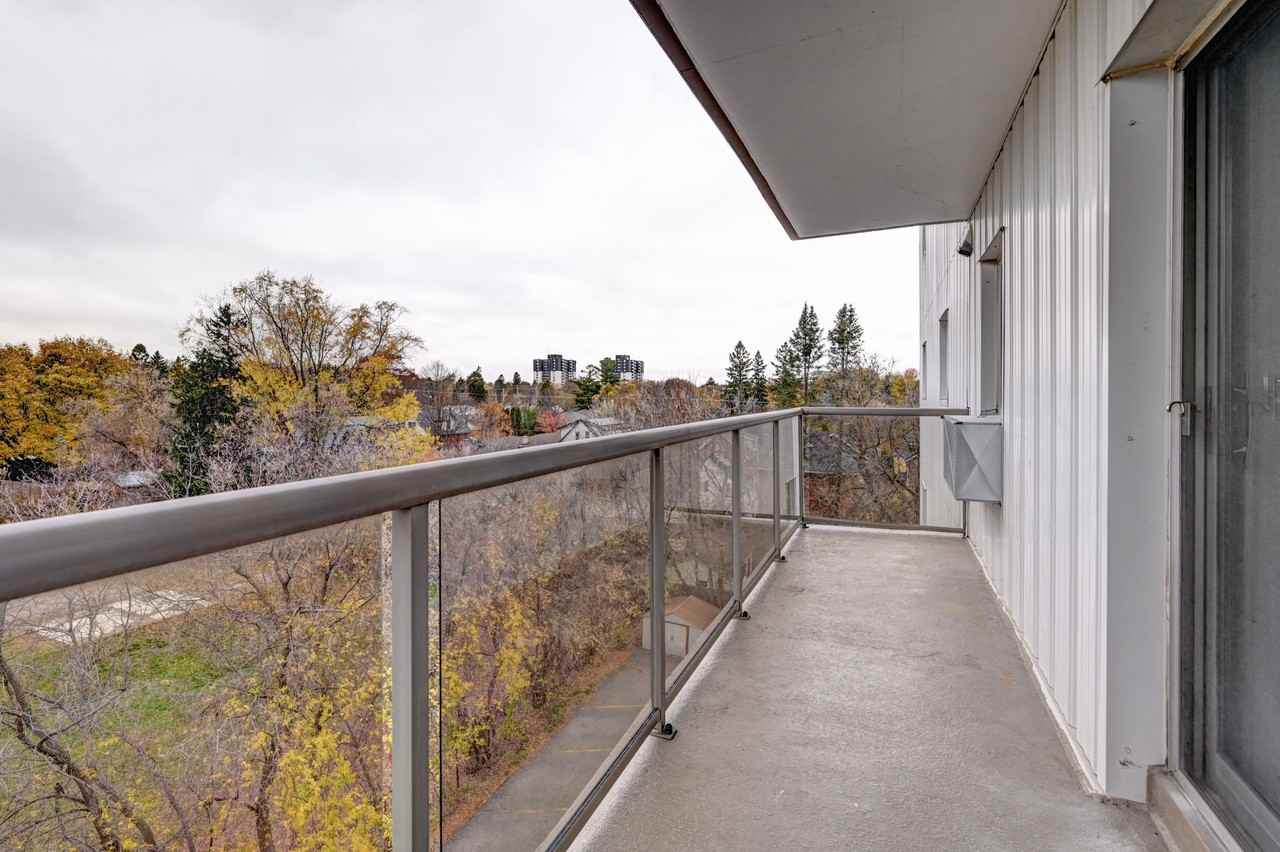 The White House Apartments - Photo 7 of 24