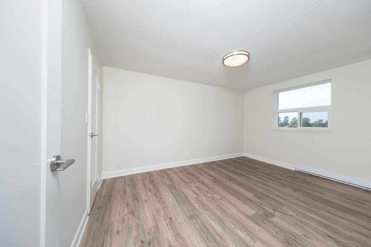 The Huron Apartments - Photo 7 of 24