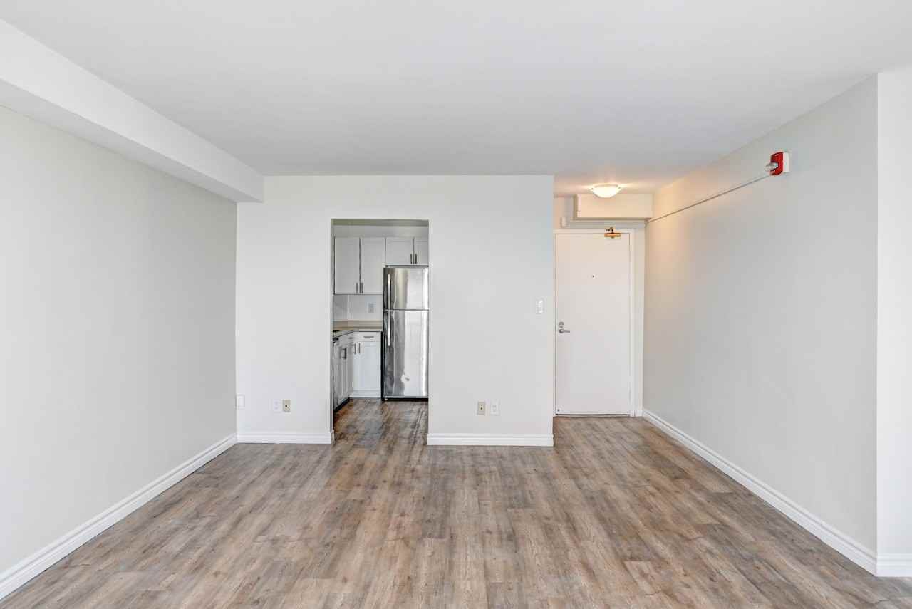 Ouellette Tower Apartments - Photo 7 of 38