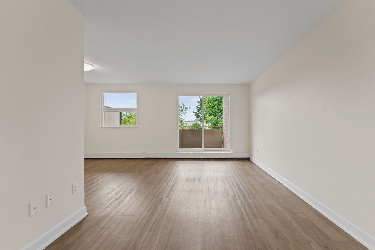 The Cedarview Apartments - Photo 6 of 24