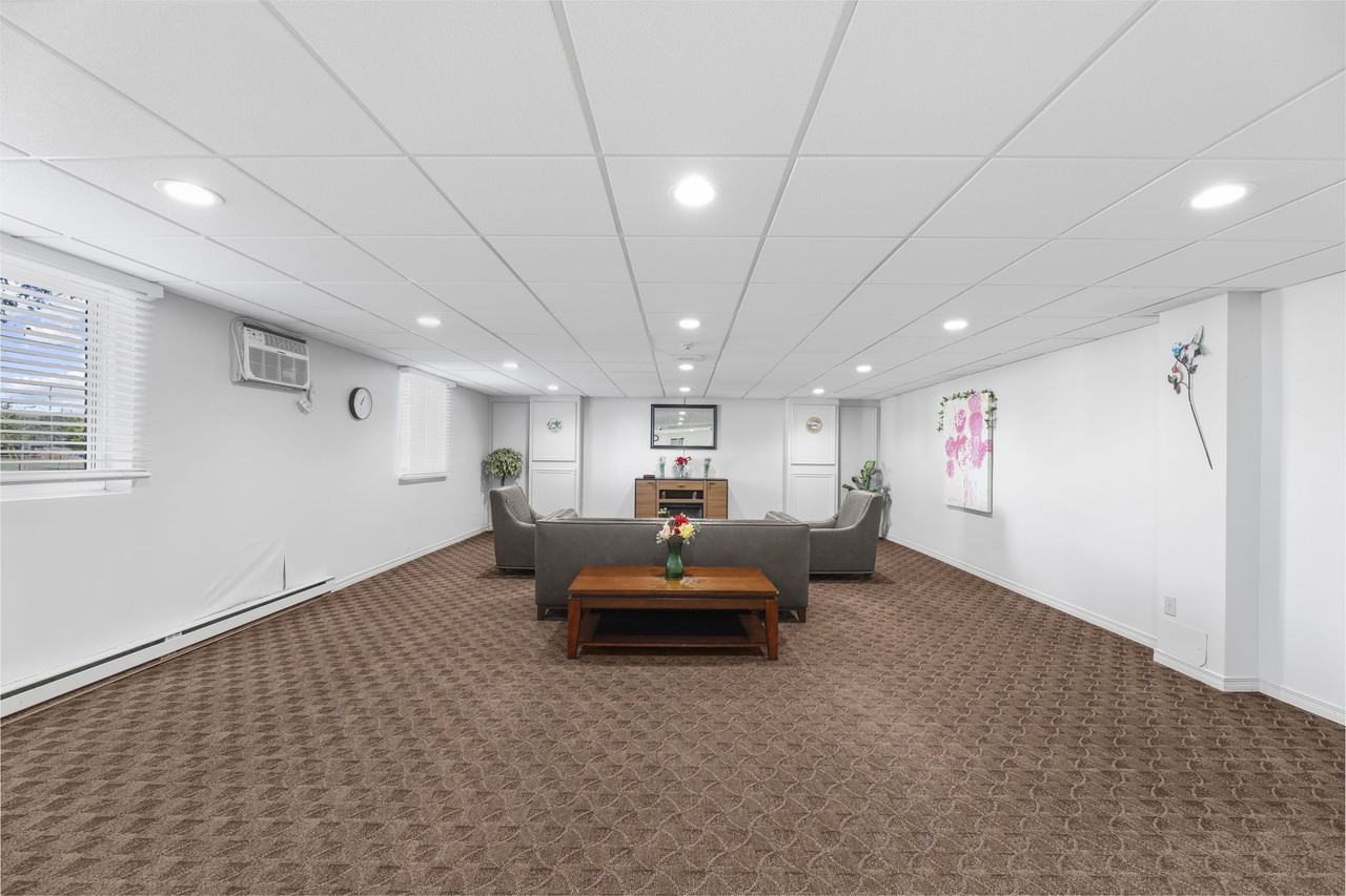 Chatham Tower Apartments - Photo 7 of 32