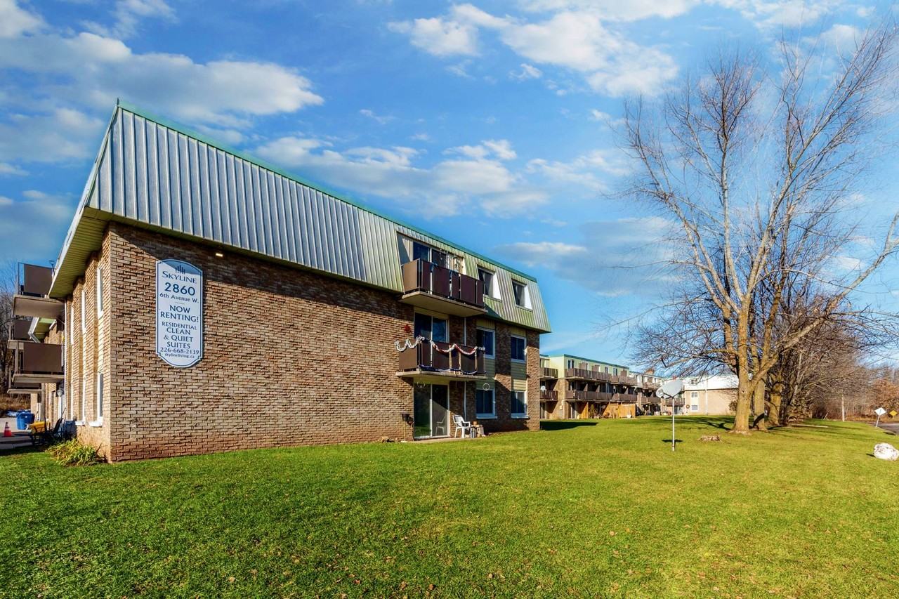 6th Street Apartments - Photo 3 of 22