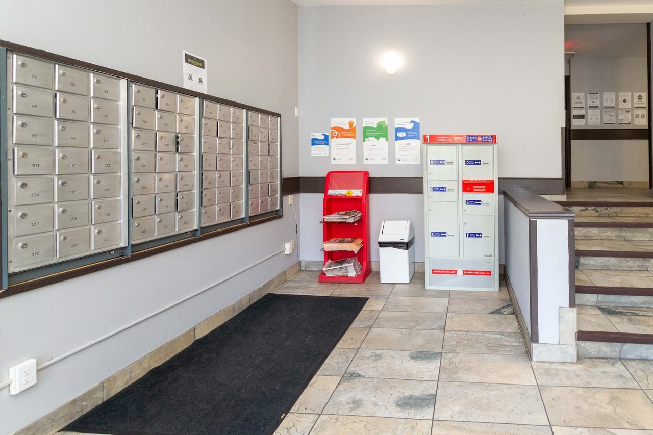 Regal Tower Apartments - Sarnia - Photo 5 of 20