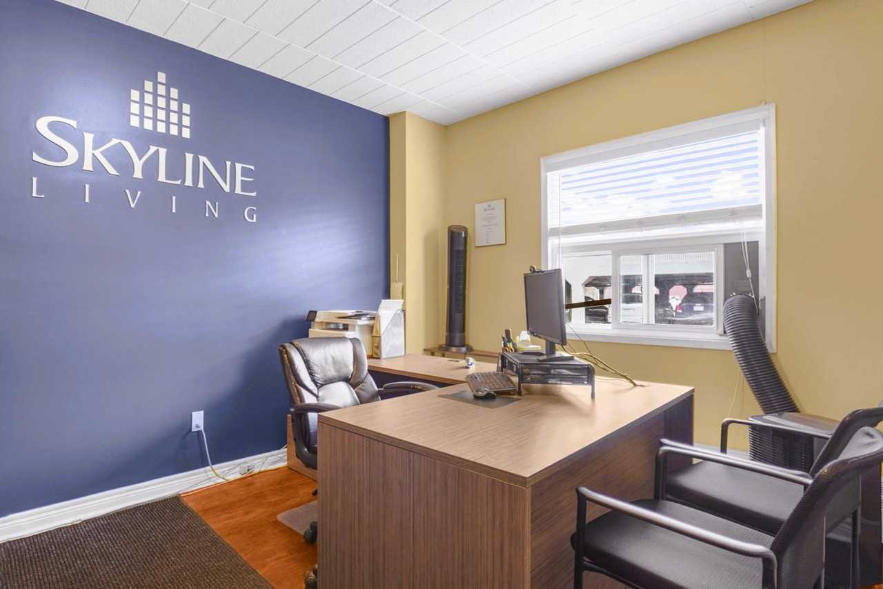 Town and Country Apartments - Photo 5 of 20