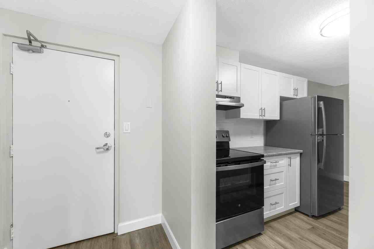 Regal Tower Apartments - Chatham - Photo 6 of 29