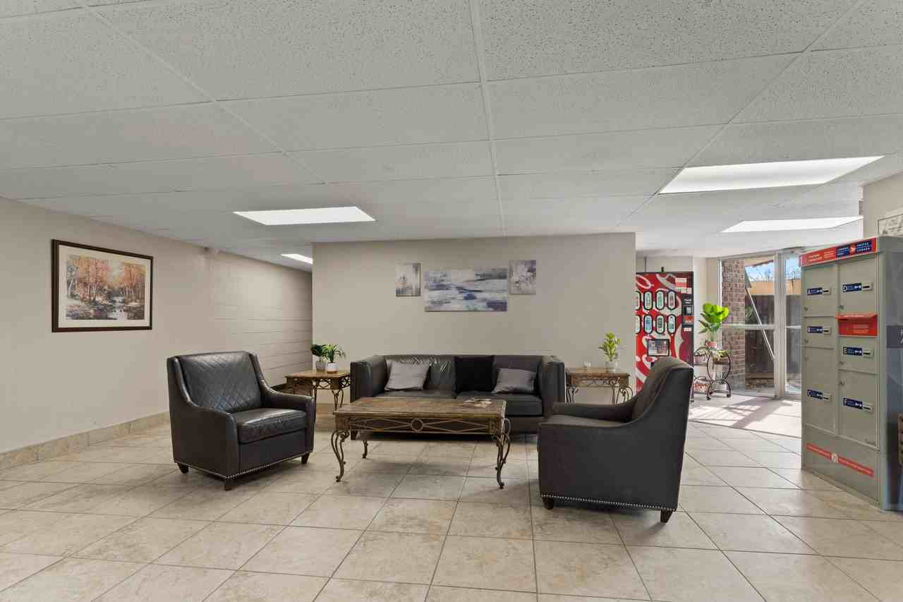 Riverview Park Apartments - Photo 4 of 20