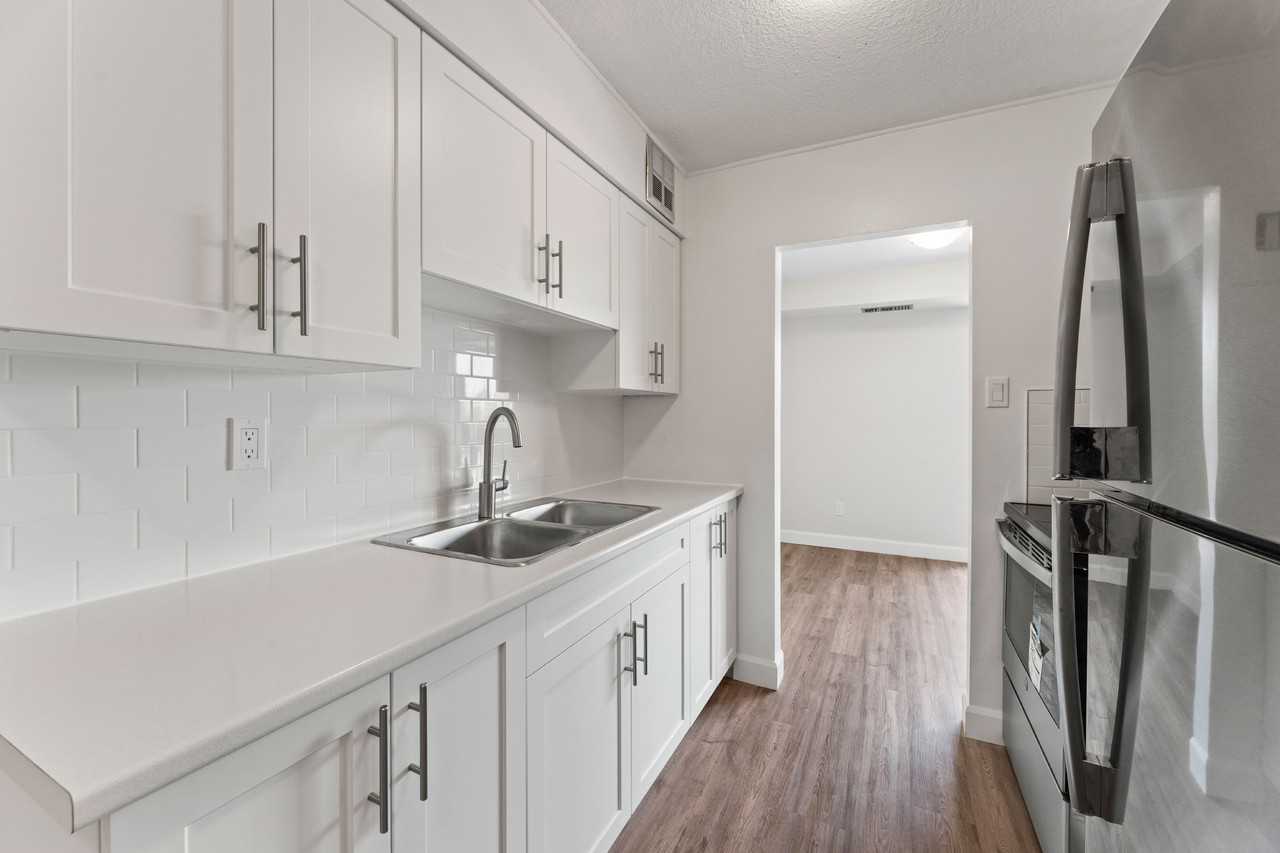 Grandview Apartments - Photo 7 of 16