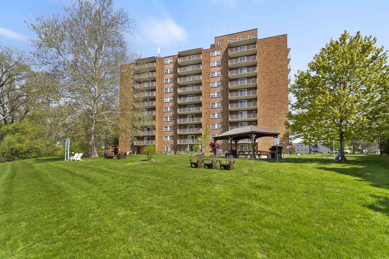 Thames Park Tower Apartments - Photo 4 of 20