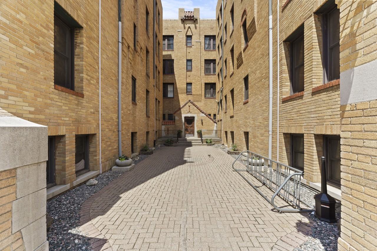 Granada Apartments - Photo 5 of 23