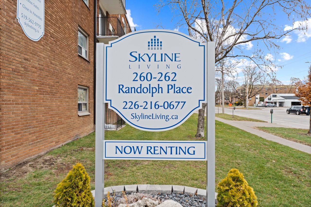 Randal Court Apartments - Photo 4 of 22