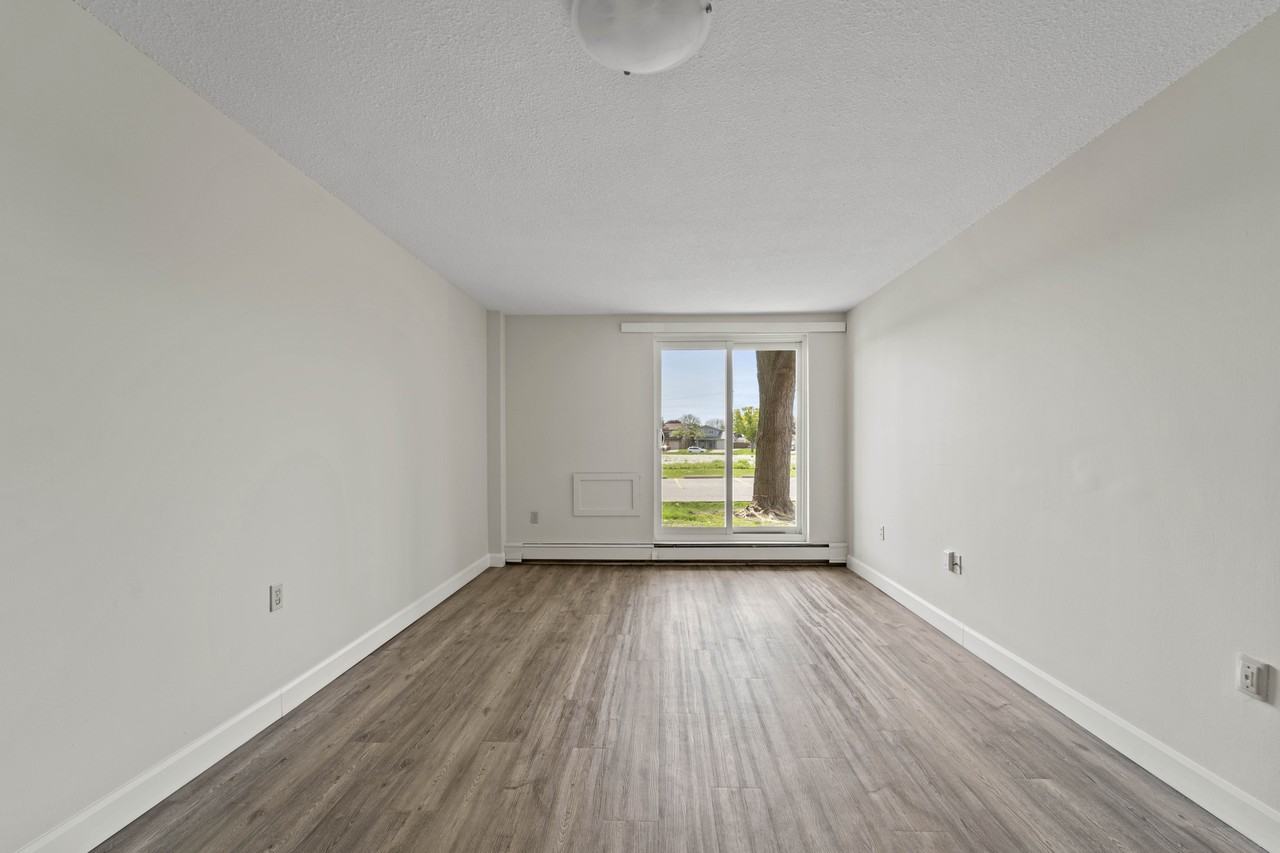 Meadowpark Apartments - Photo 6 of 15