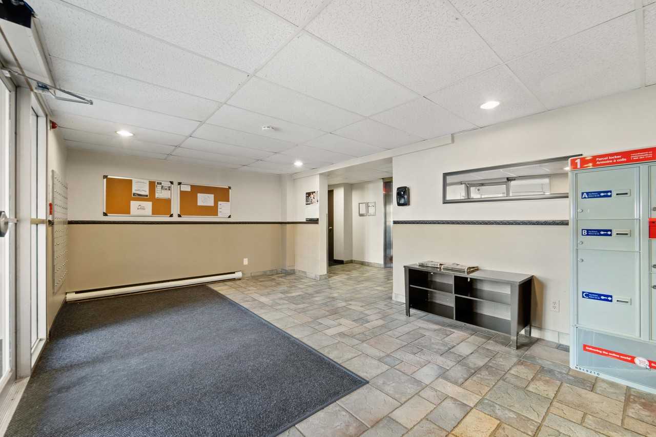 Sandwich Tower Apartments - Photo 4 of 22