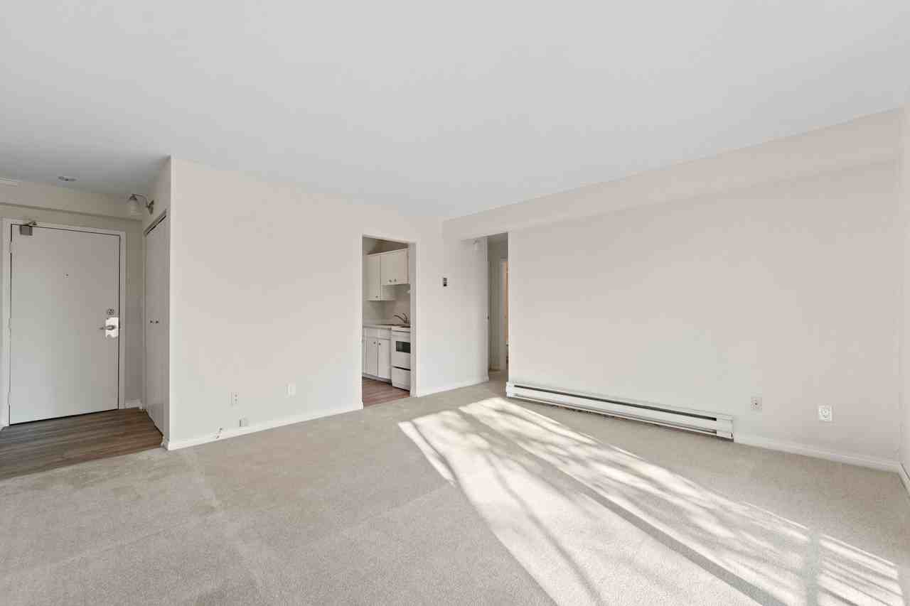 Sandwich Tower Apartments - Photo 7 of 22