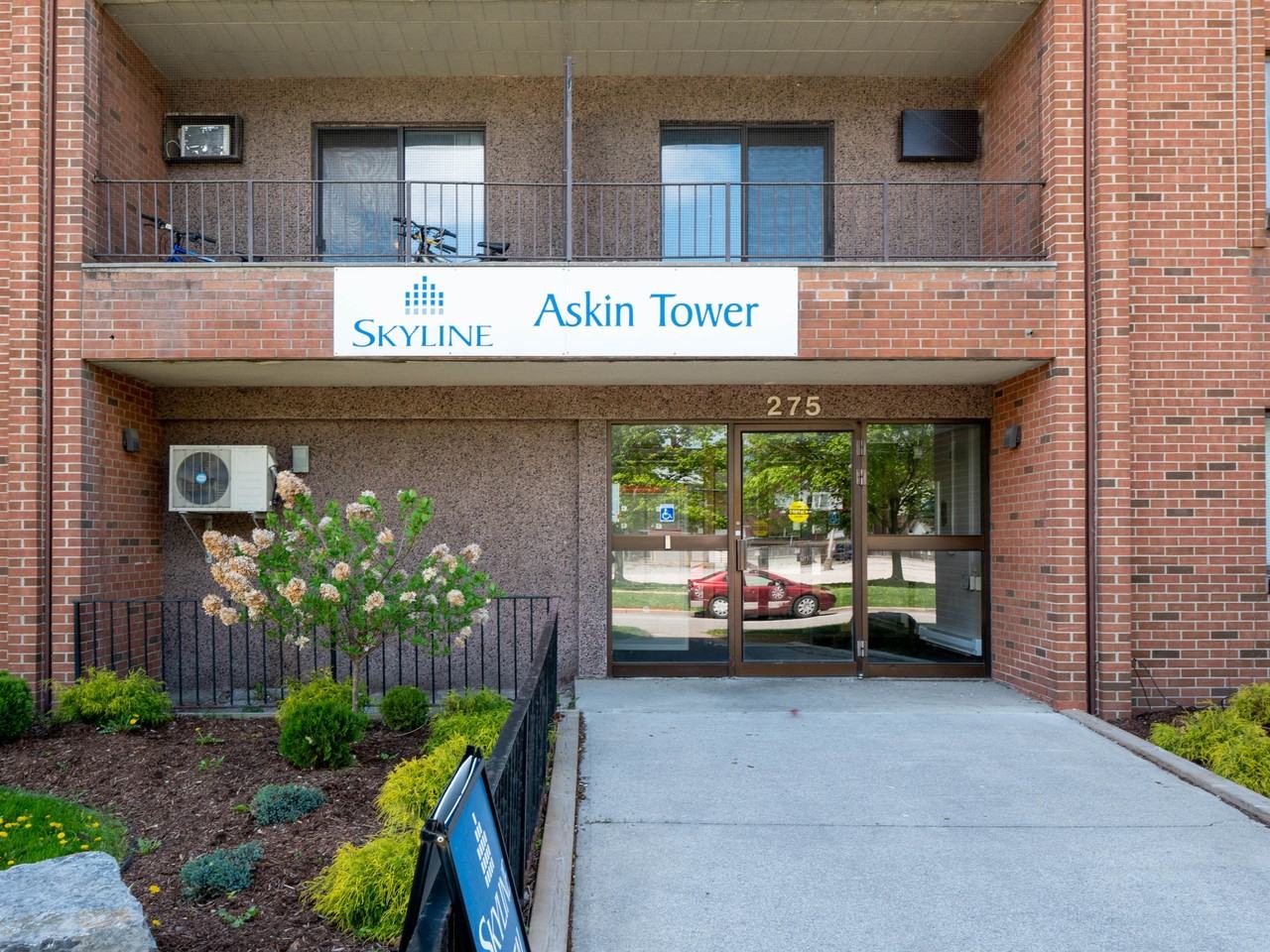 Askin Tower Apartments - Photo 5 of 19