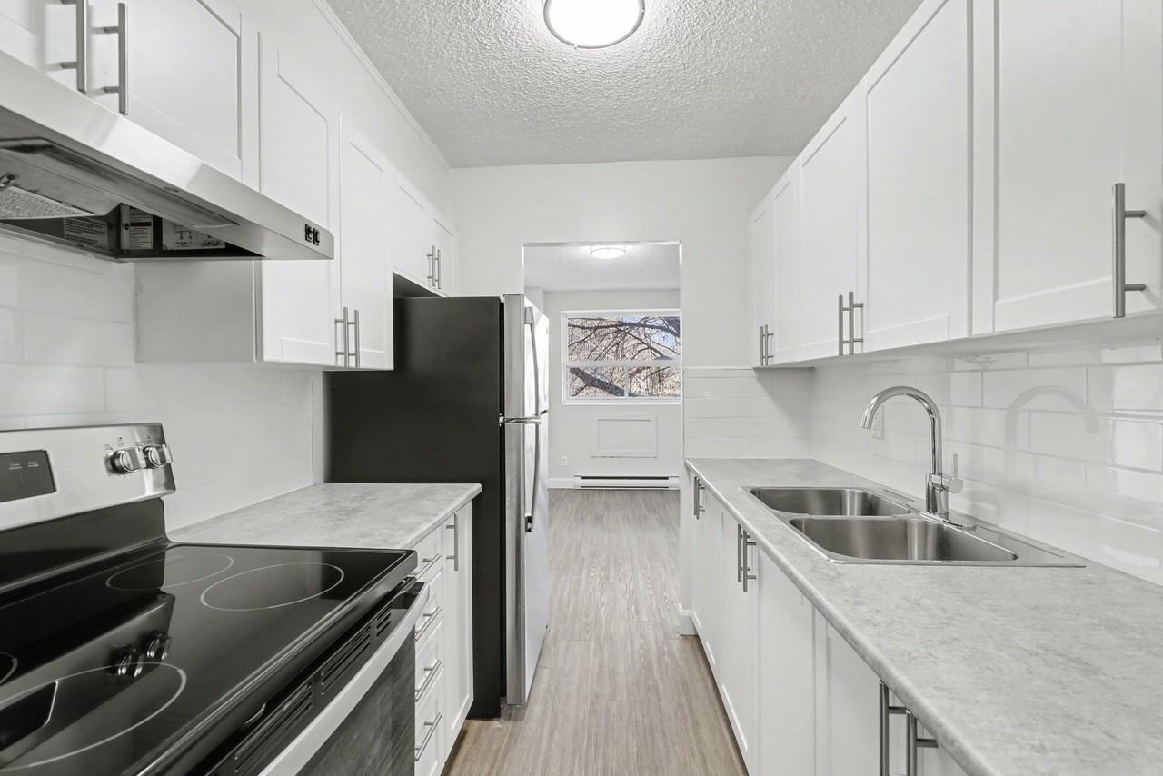 Mapleview Manor Apartments - Photo 7 of 30