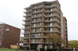 featured image of 2255 University Ave W