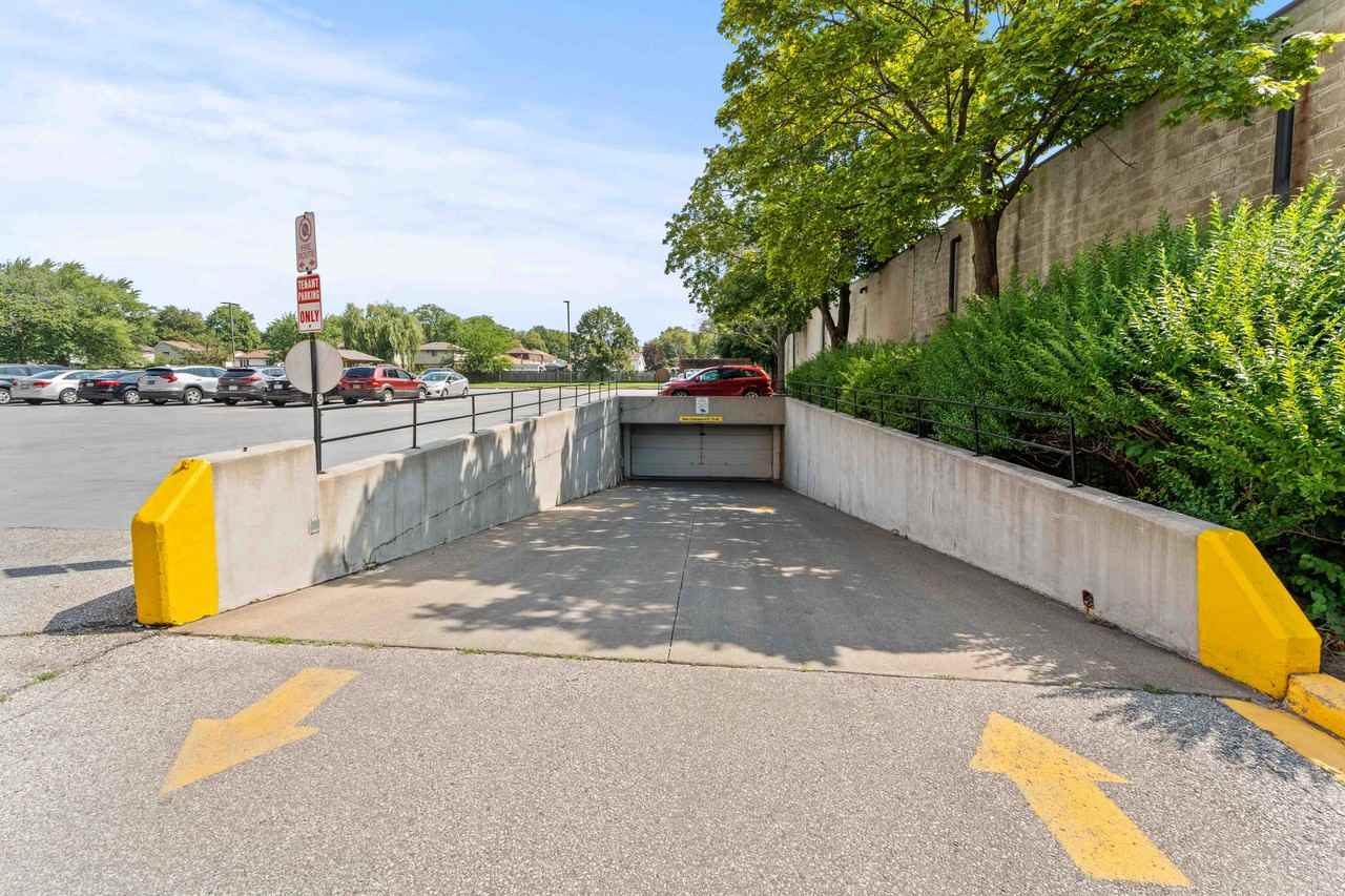 Lauzon Tower Apartments - Photo 5 of 25