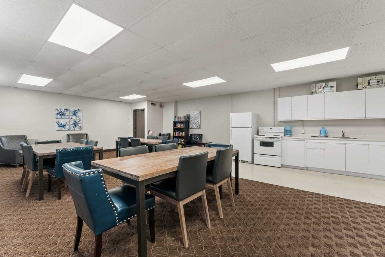 Parkview Heights Apartments - Photo 7 of 26