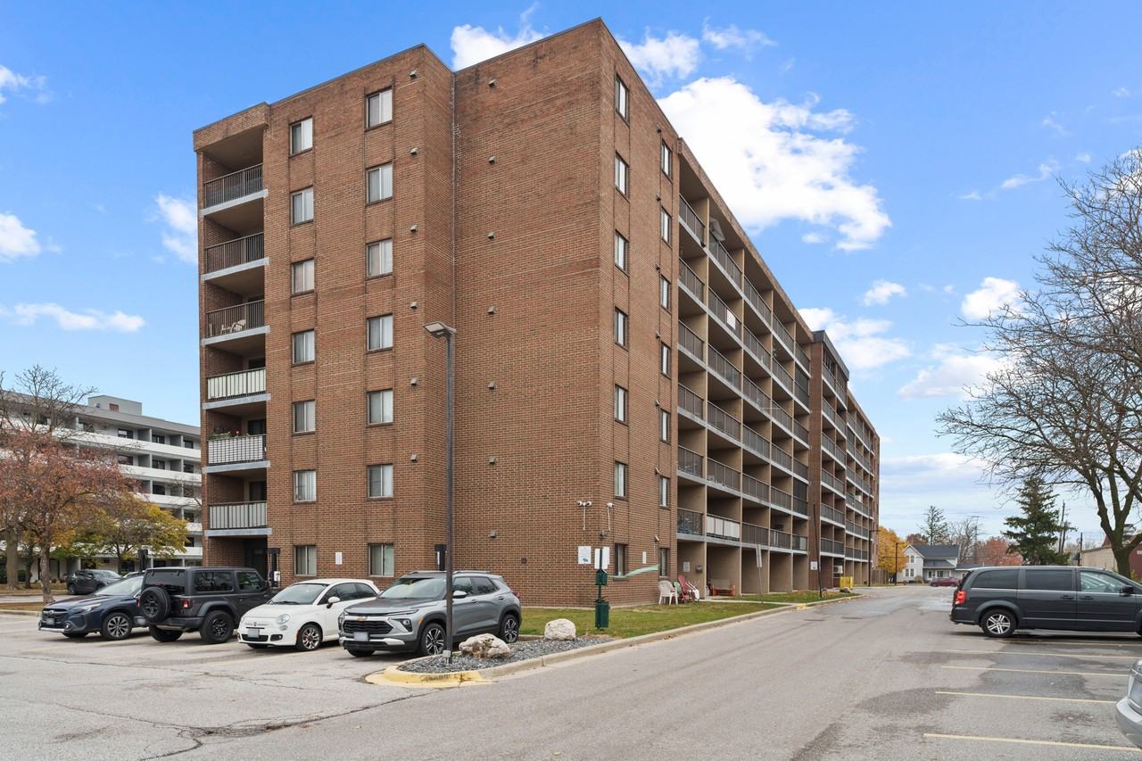 Tecumseh Terrace Apartments - Photo 2 of 27