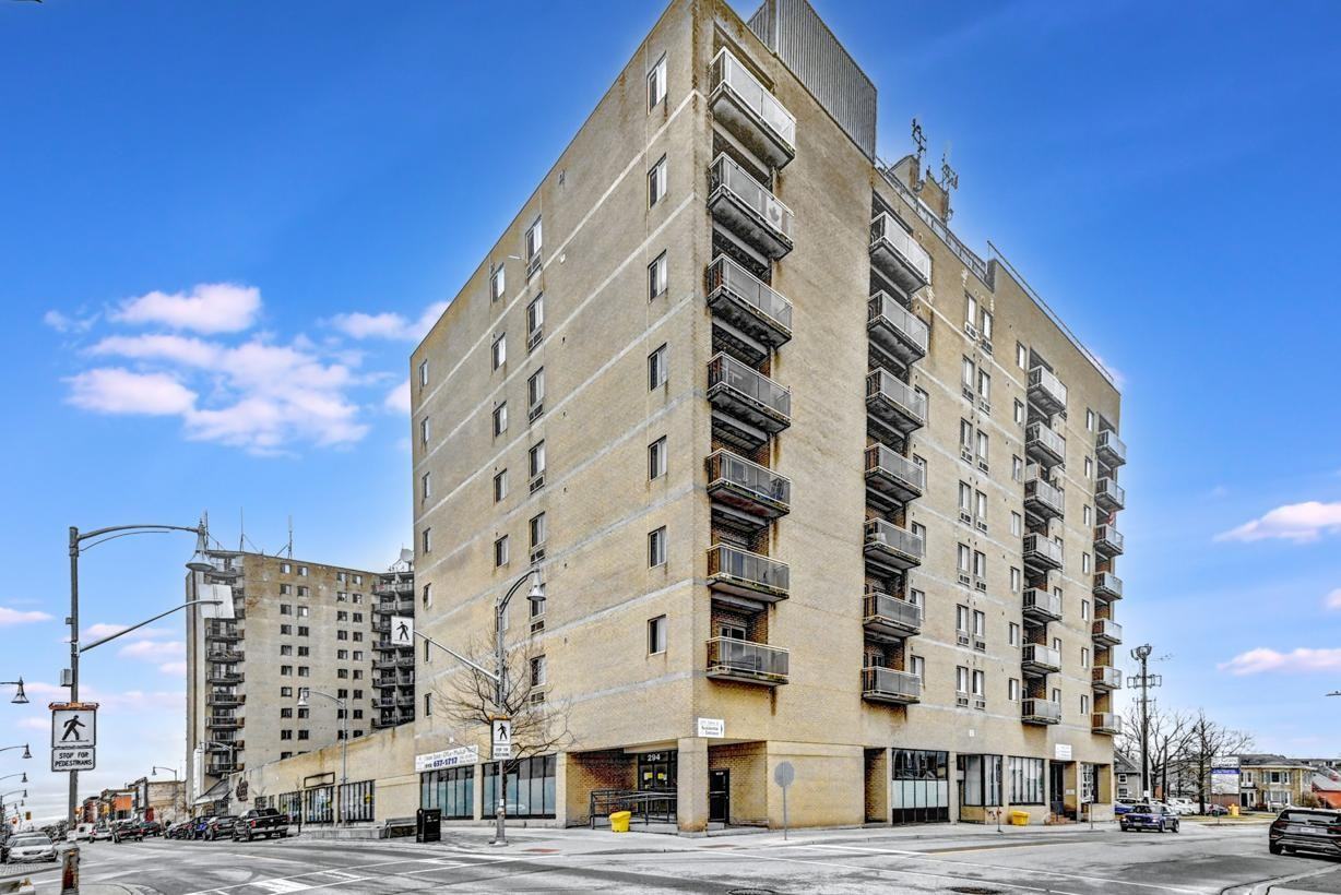 Grand Central Place Apartments - Photo 2 of 28